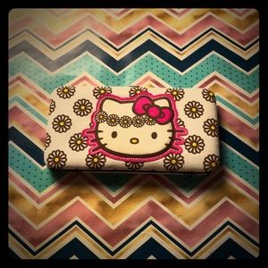 Hello Kitty Boho Wallet